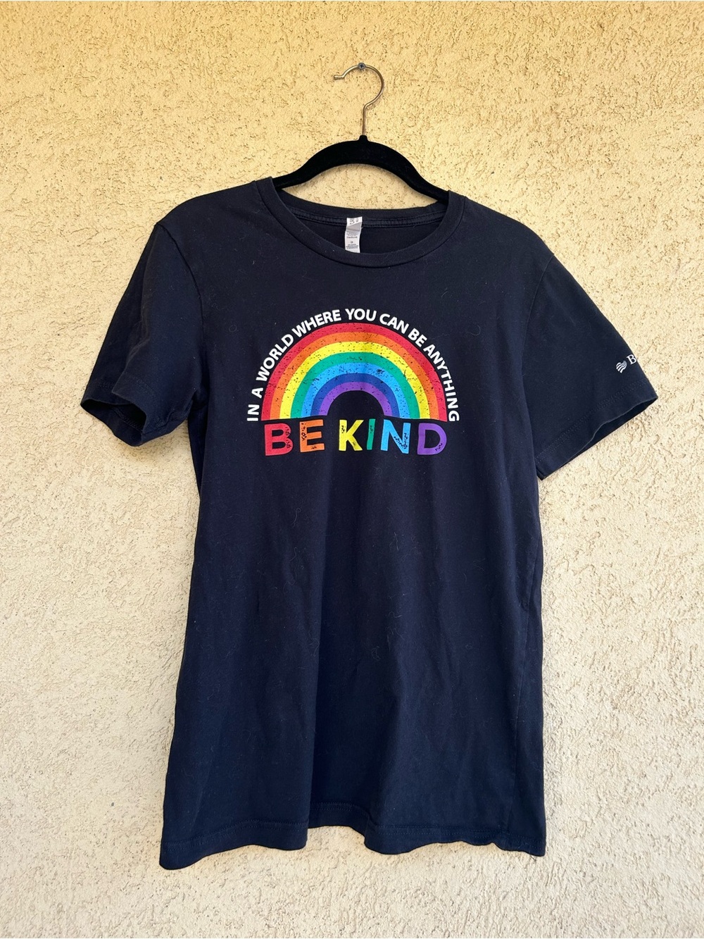 Be Kind Rainbow Graphic T-Shirt Size Small